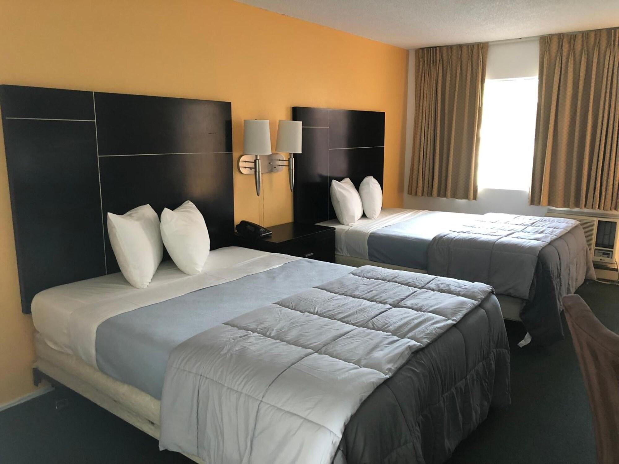 Desert Motel 2*