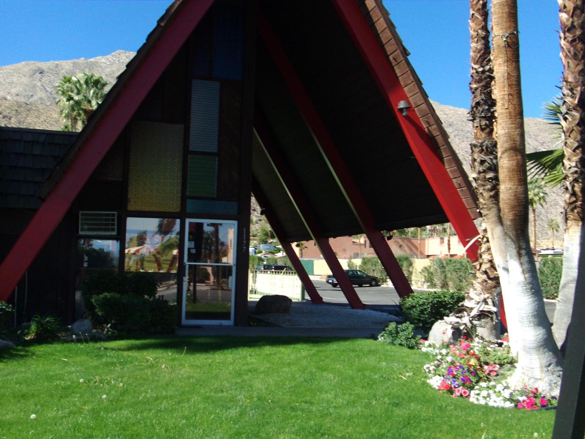 Motel Desert